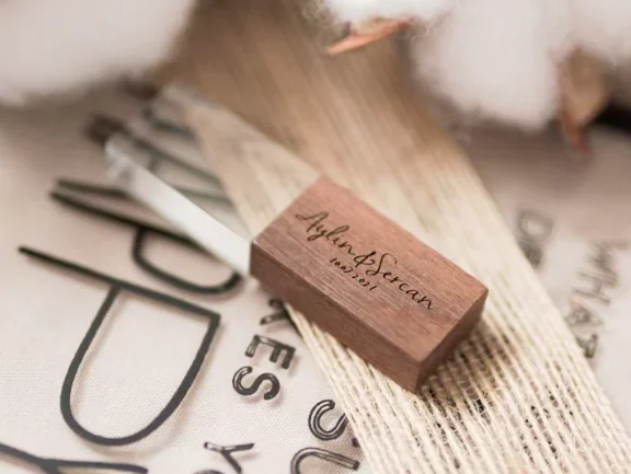 Personalisierter USB Stick für die Audioaufnahmen